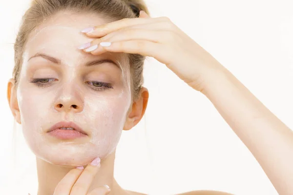 How To Get Rid Of Dry Flaky Skin On Face 