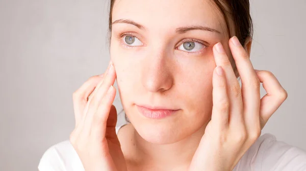 What Causes Dry Skin On Face