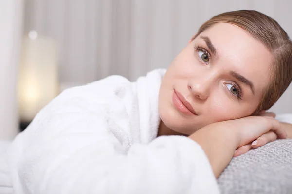 Top 8 Bedtime Habits For A Glowing Skin