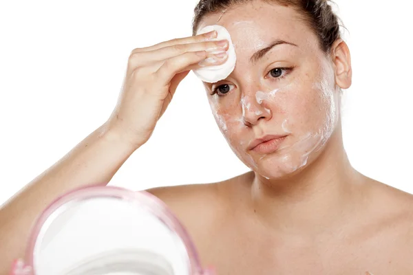 Worst Skin Care Products For Your Face