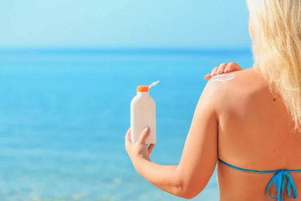 When To Apply Sunscreen In Skincare Routine